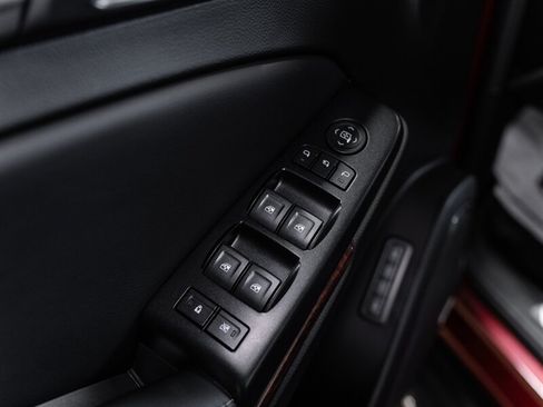 Used 2019 GMC Yukon SLT w/ HD Trailering Package AWD/4WD image 27