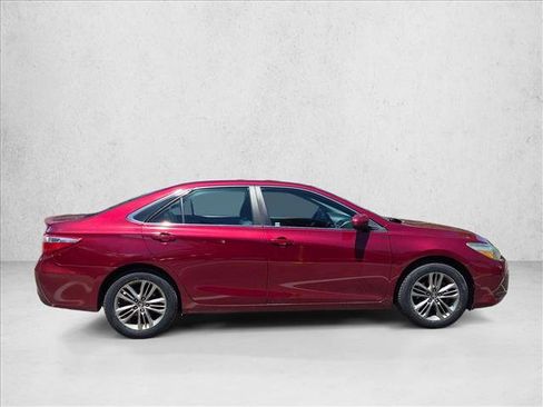 Used 2016 Toyota Camry SE FWD image 4