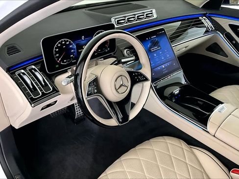 Used 2025 Mercedes-Benz S 580 4MATIC Sedan image 18
