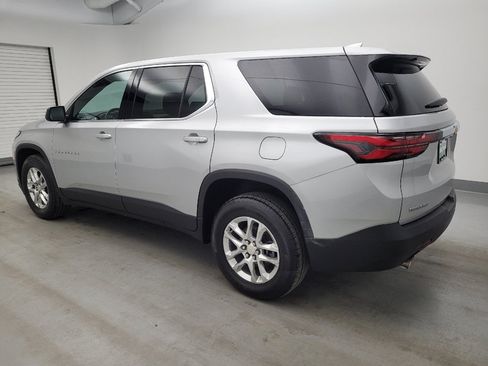 Used 2022 Chevrolet Traverse LS FWD image 3