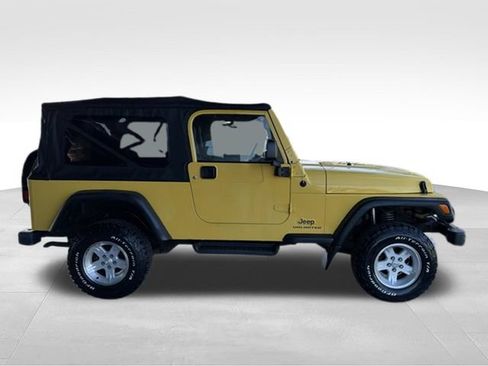 Used 2004 Jeep Wrangler 4WD image 6