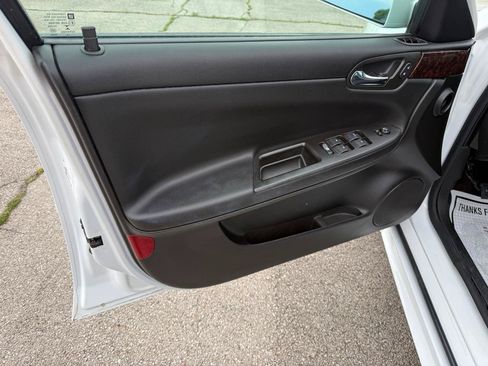 Used 2014 Chevrolet Impala Limited LS FWD image 11