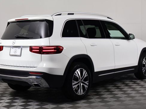 New 2026 Mercedes-Benz GLB 250 image 2