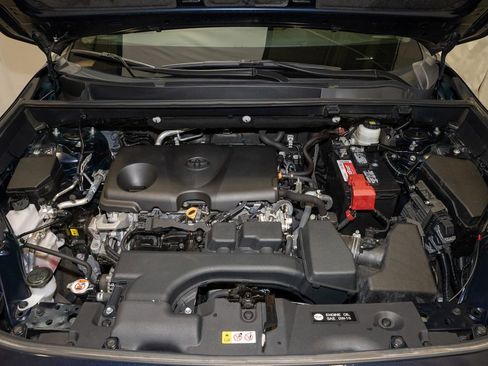 Used 2023 Toyota RAV4 XLE Premium image 20