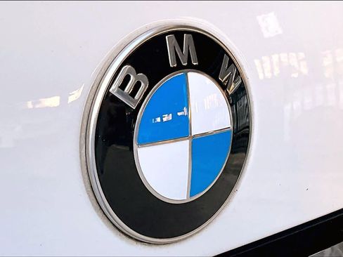 Used 2023 BMW X7 xDrive40i w/ Executive Package image 30