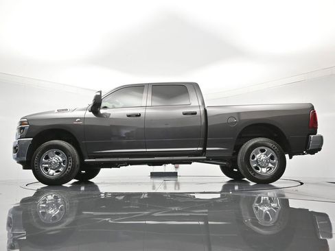 New 2026 RAM 3500 Tradesman AWD/4WD image 43