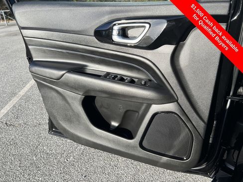 New 2026 Jeep Compass Latitude image 15