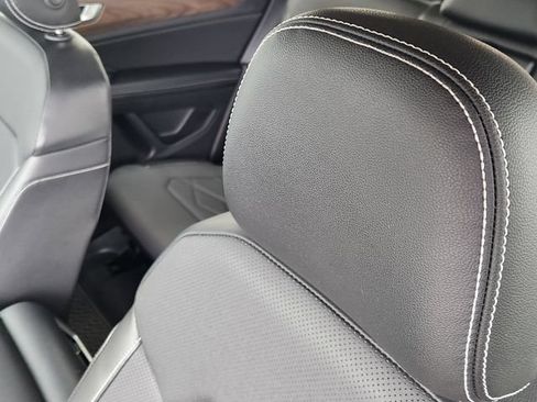 Used 2024 Volkswagen Atlas SE FWD image 21