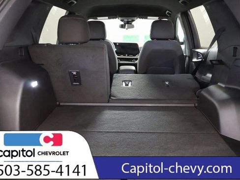 Used 2025 Chevrolet Equinox LT image 25