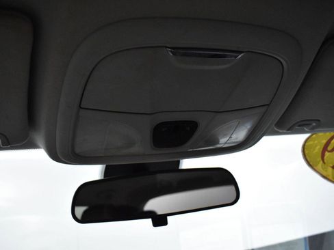 Used 2019 Jeep Cherokee Latitude Plus image 24