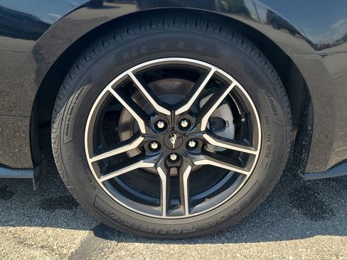 Used 2023 Ford Mustang Premium RWD image 5