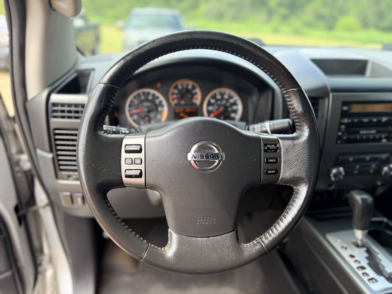Used 2012 Nissan Titan SV w/ SV Value Truck Pkg RWD image 20