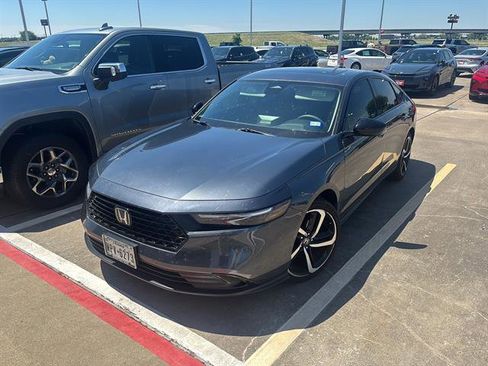 Used 2025 Honda Accord SE image 1