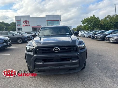 Used 2025 Toyota 4Runner SR5 AWD/4WD image 1
