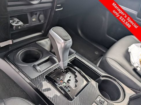 Used 2021 Toyota 4Runner TRD Off-Road Premium AWD/4WD image 21