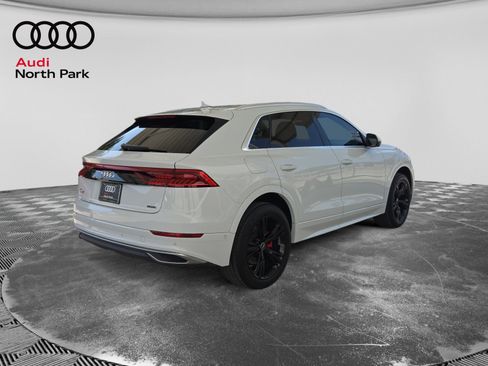 Used 2022 Audi Q8 Premium Plus AWD/4WD image 5