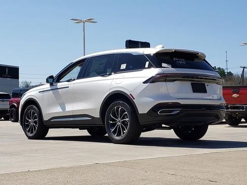 New 2026 Lincoln Nautilus Premier AWD/4WD image 6