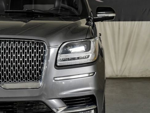 Used 2021 Lincoln Navigator L Reserve w/ Luxury Package AWD/4WD image 40