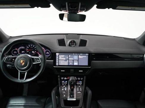 Used 2021 Porsche Cayenne AWD/4WD image 12