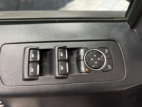 Used 2019 Ford F150 Lariat w/ Equipment Group 502A Luxury AWD/4WD image 27