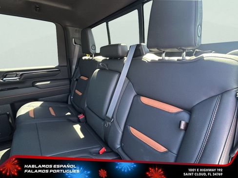 Used 2025 GMC Sierra 2500 AT4 w/ AT4 Premium Plus Package AWD/4WD image 27