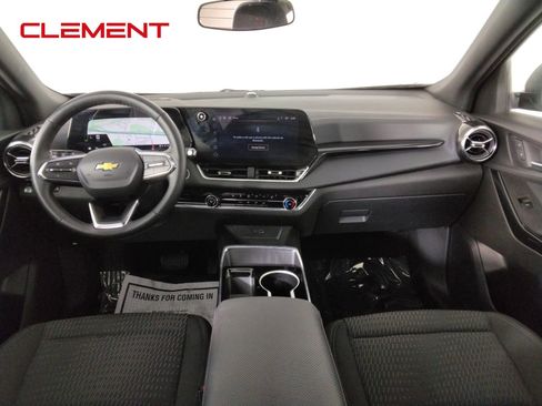 Used 2025 Chevrolet Equinox LT image 33