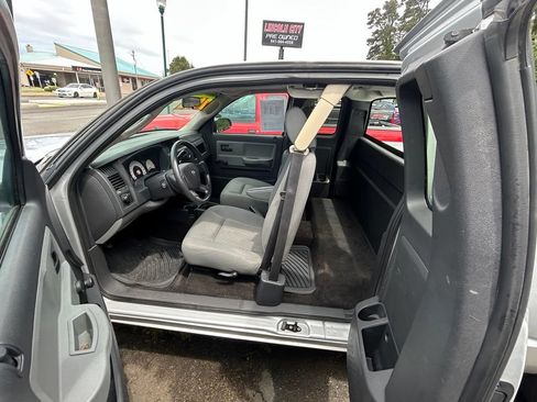 Used 2008 Dodge Dakota ST RWD image 24
