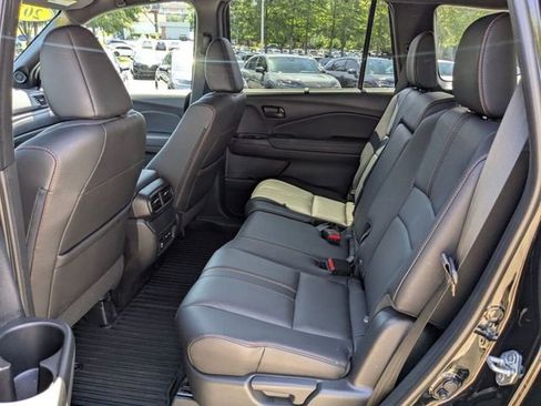 Certified 2024 Honda Passport TrailSport image 36