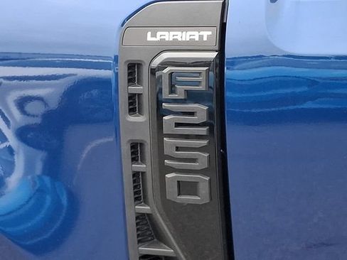 New 2026 Ford F250 Lariat w/ Black Appearance Package AWD/4WD image 11