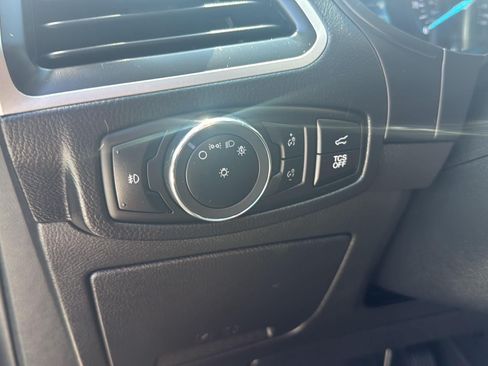 Used 2024 Ford Edge SEL w/ Convenience Package AWD/4WD image 16