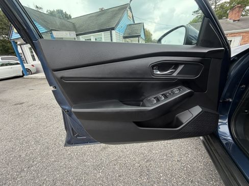 Used 2023 Honda Accord EX image 13