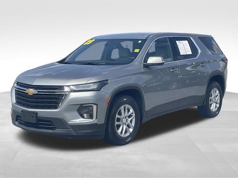 Used 2023 Chevrolet Traverse LS w/ Safety Package AWD/4WD image 8