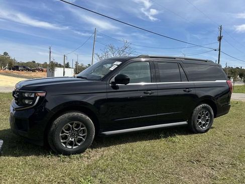 Used 2025 Ford Expedition Max Active image 12