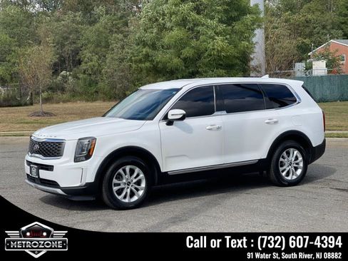 Used 2021 Kia Telluride LX image 6