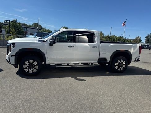 New 2025 GMC Sierra 3500 Denali w/ Denali Reserve Package image 7