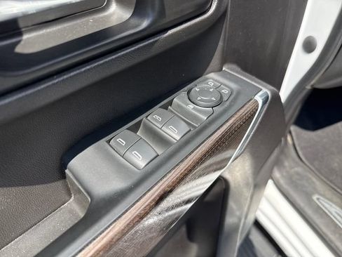 Used 2023 Chevrolet Silverado 2500 LT AWD/4WD image 14