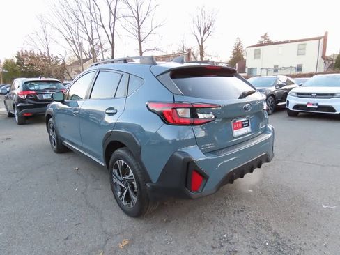 Used 2024 Subaru Crosstrek 2.0i Premium image 4