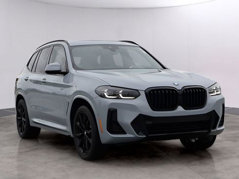 Used 2023 BMW X3 xDrive30i w/ M Sport Package AWD/4WD image 3
