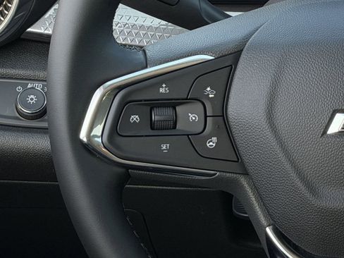 New 2026 Chevrolet Trax ACTIV w/ Sunroof Package FWD image 13