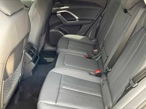 New 2025 Audi Q5 Premium Plus image 17