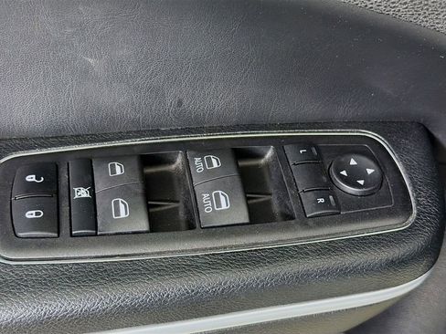 Used 2023 Chrysler 300 S image 22