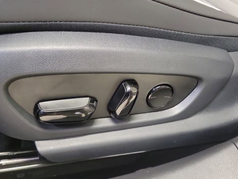 New 2025 Lexus ES 350 w/ Premium Package image 8