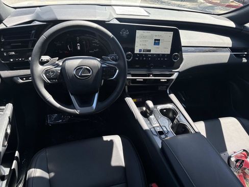Used 2025 Lexus RX 350 FWD w/ Technology Package image 7