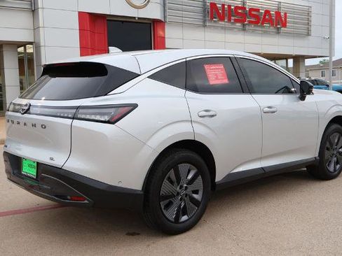 Certified 2025 Nissan Murano SL image 6