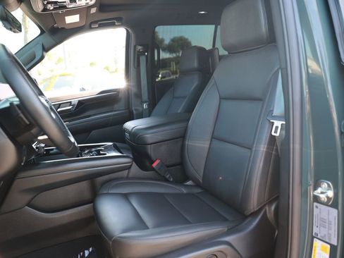 Used 2026 Chevrolet Tahoe Z71 w/ Z71 Off-Road Package image 18