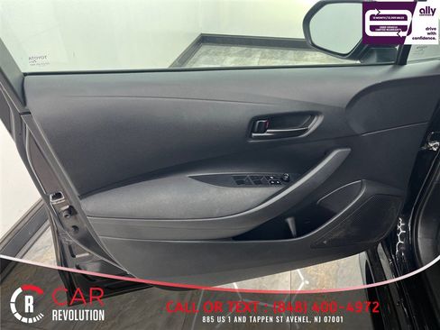 Used 2024 Toyota Corolla LE FWD image 27