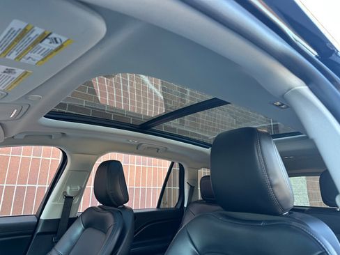 Used 2025 Lincoln Aviator AWD w/ Equipment Group 101A image 25