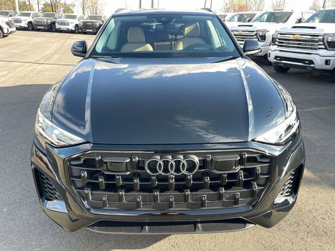 Used 2024 Audi Q8 Prestige image 8