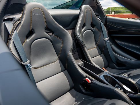 Used 2022 McLaren 765LT RWD image 27