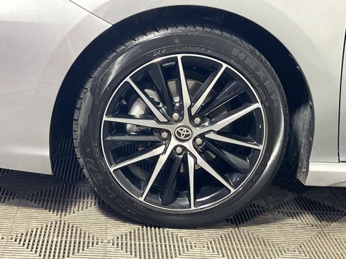 Used 2023 Toyota Camry SE image 12